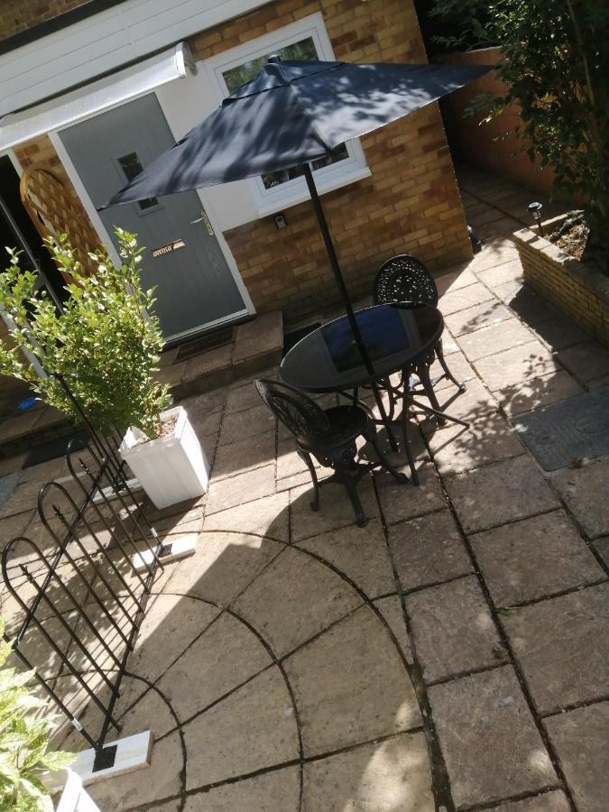 Apartament Quest Fulfiller - Near General Hospital, Free Parking & Garden Southampton Zewnętrze zdjęcie