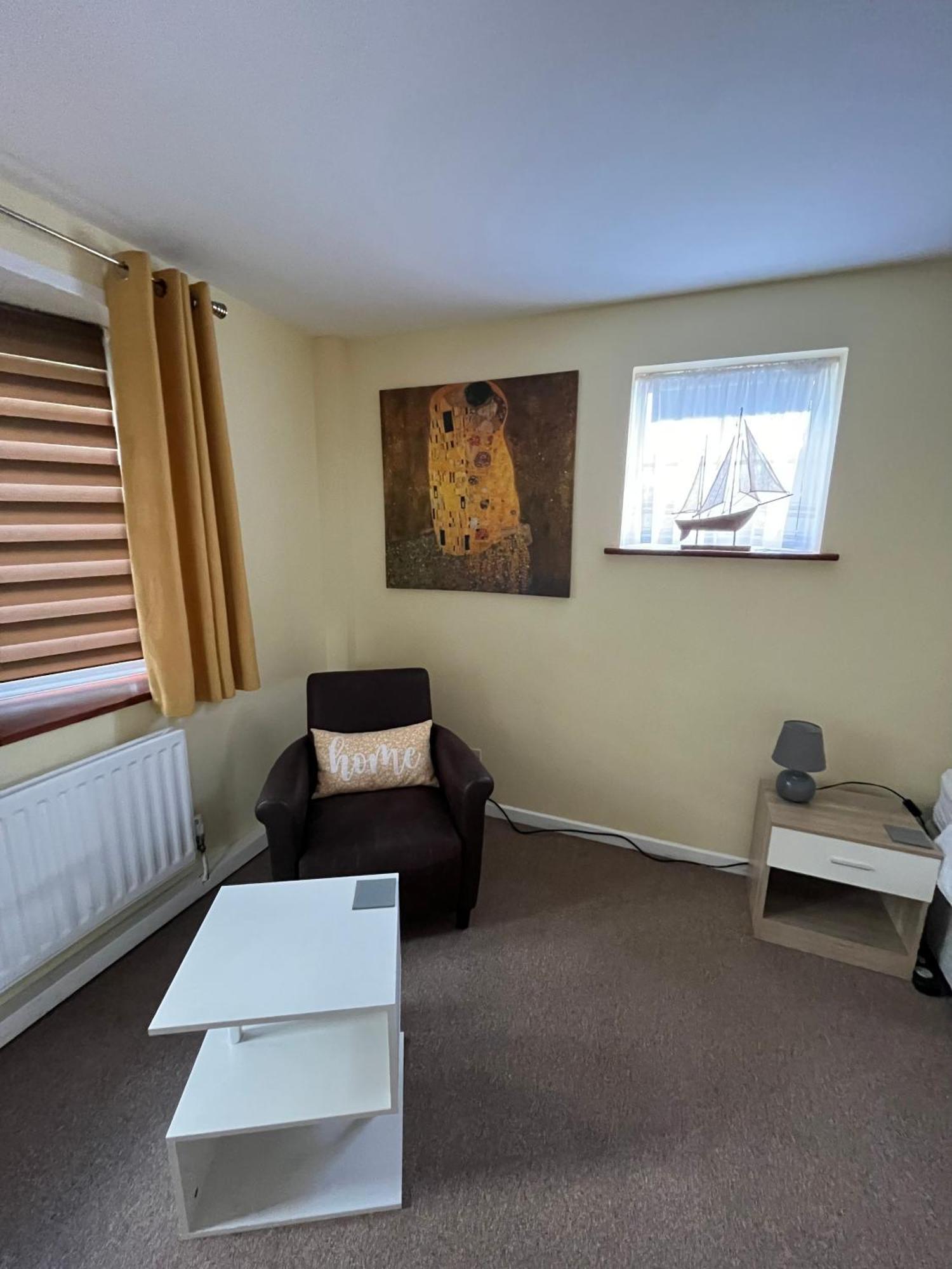 Apartament Quest Fulfiller - Near General Hospital, Free Parking & Garden Southampton Zewnętrze zdjęcie