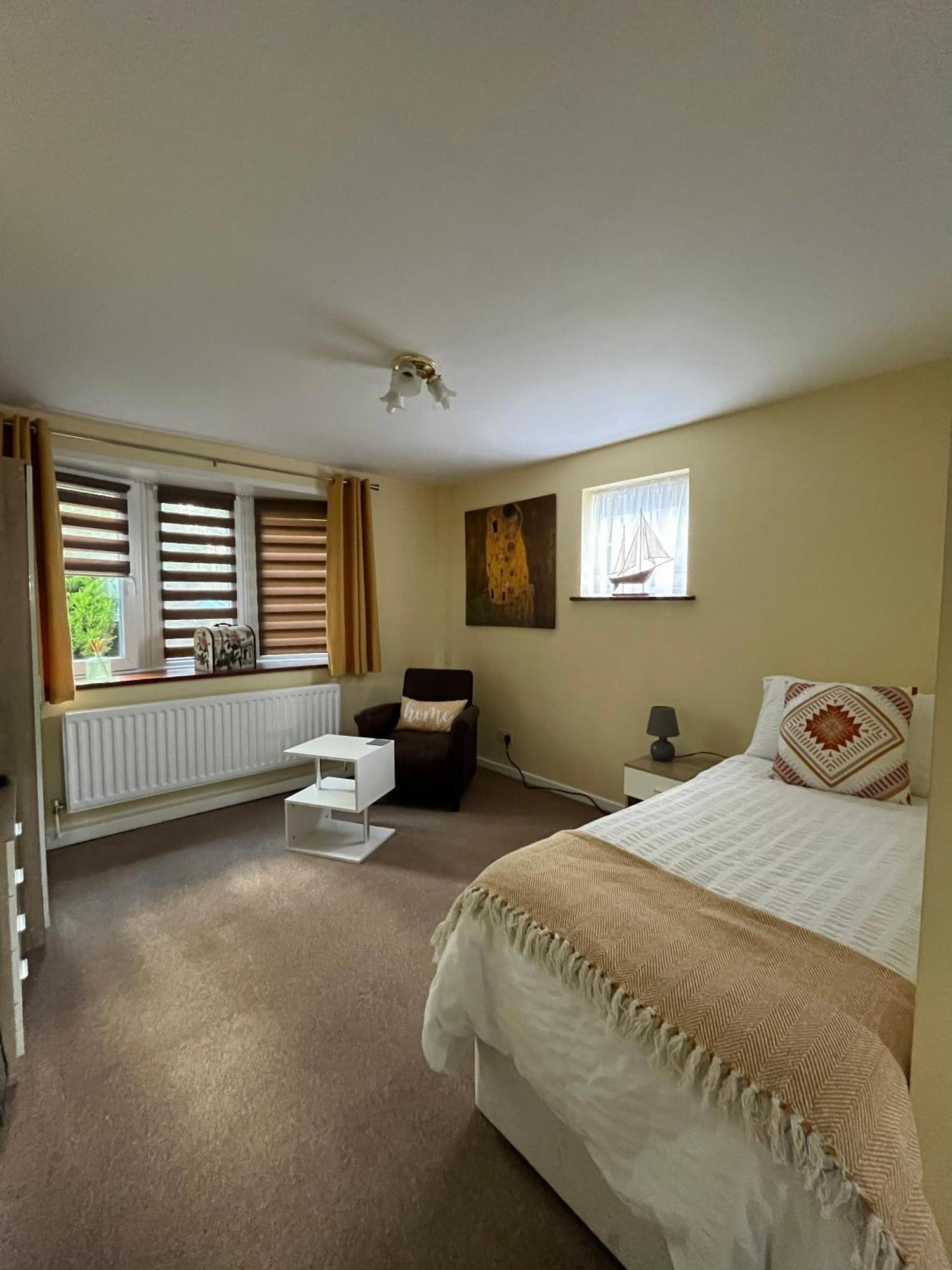 Apartament Quest Fulfiller - Near General Hospital, Free Parking & Garden Southampton Zewnętrze zdjęcie